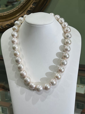 Pearl Necklace in Sterling Silver