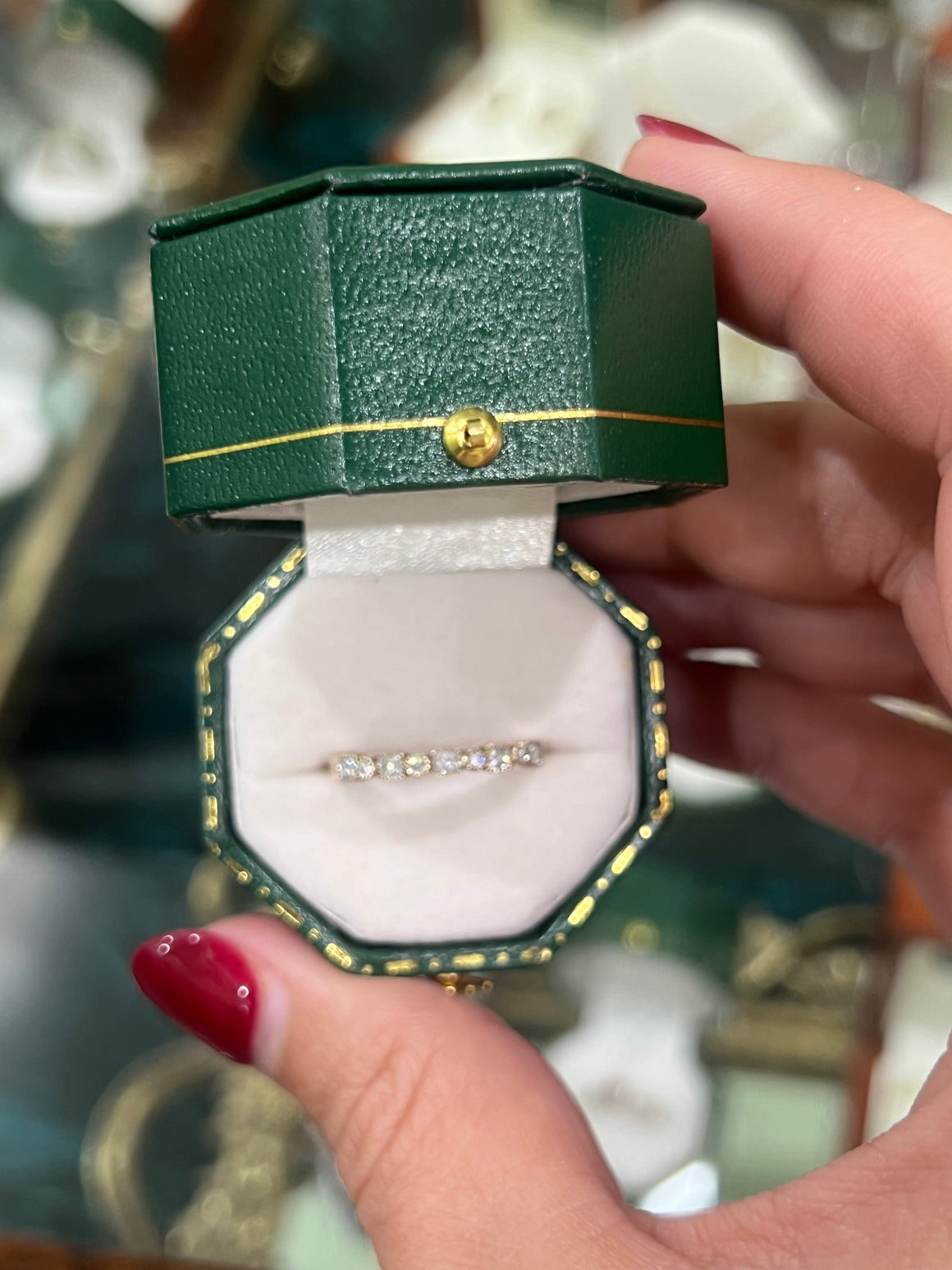 Diamond Band in 9ct Yellow Gold (0.25ct)