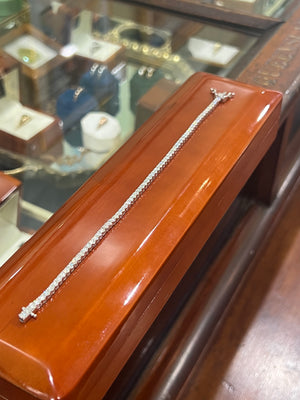 Diamond Tennis Bracelet (3.04ct) in 18ct White Gold